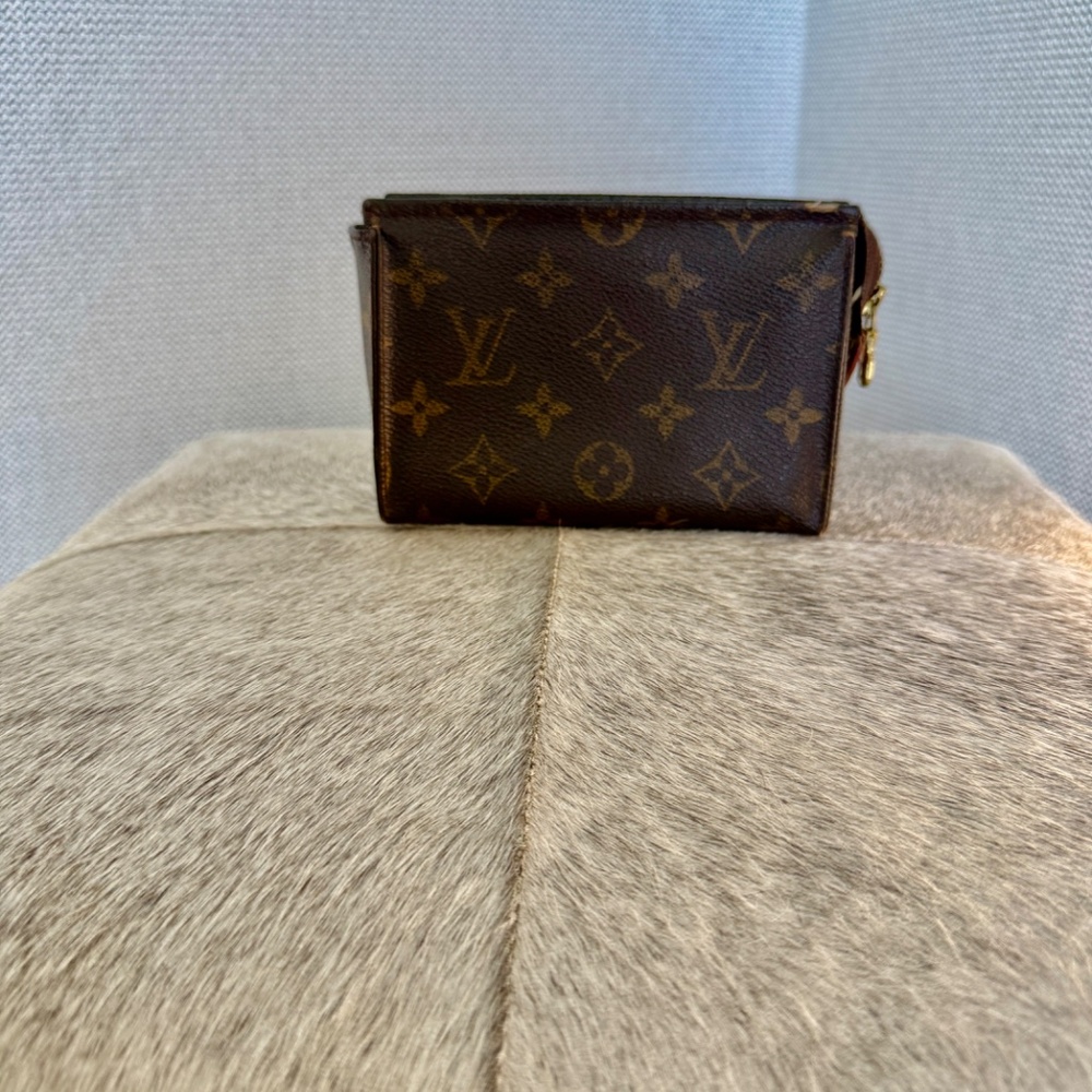 LV LOUIS VUITTON MONOGRAM POUCH POCHETTE MAKEUP TOILETRY 15 - Picture 9 of 14